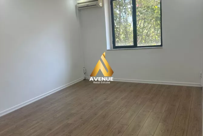 Business Property for Rent 3+1 in Tirana - 1,500 Euro
