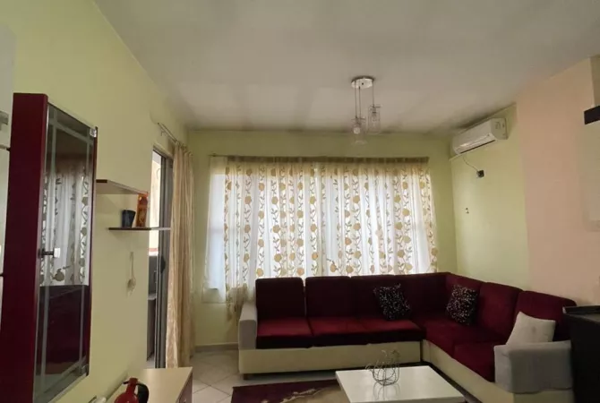 Appartamento in vendita a Tirana 2+1, Arredato