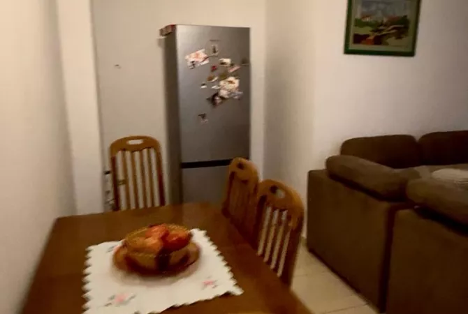 Appartamento in vendita a Tirana 2+1, Arredato