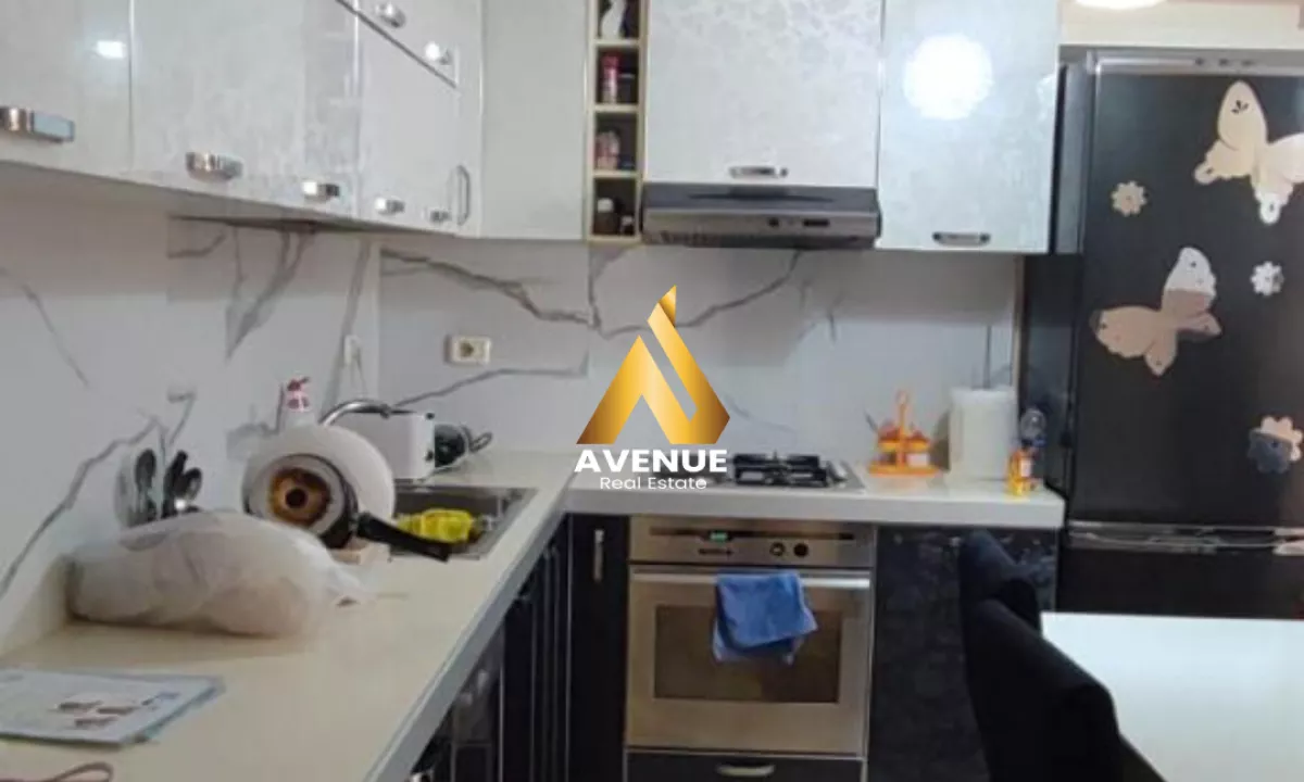 Shtepi me qera Apartament ne Tirane, 2+1, Mobilimi E mobiluar, Pagesa 450  Euro.