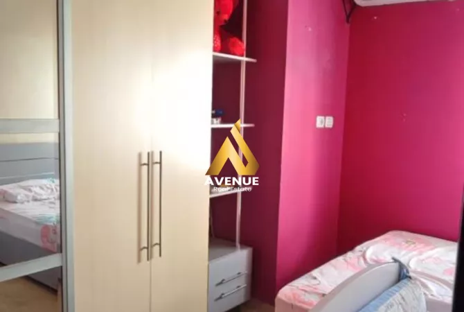 Shtepi me qera Apartament ne Tirane, 2+1, Mobilimi E mobiluar, Pagesa 450  Euro.