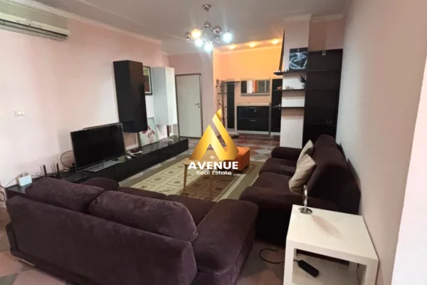 Business Property for Rent 1+1 in Tirana - 780 Euro