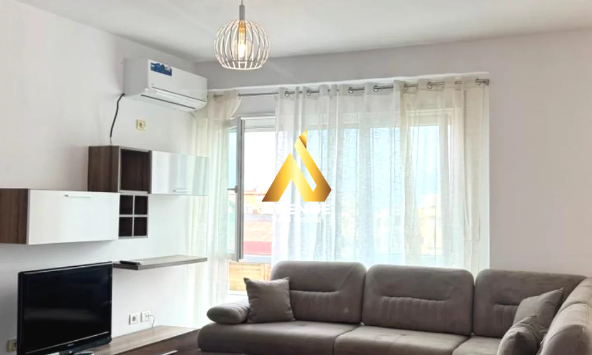 Shtepi me qera Apartament ne Tirane, 2+1, Mobilimi E mobiluar, Pagesa 700  Euro.