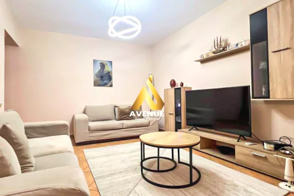 Shtepi me qera 2+1 ne Tirane - 70,000 Leke