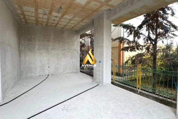 Business Property in Sale 1+1 in Tirana - 225,000 Euro