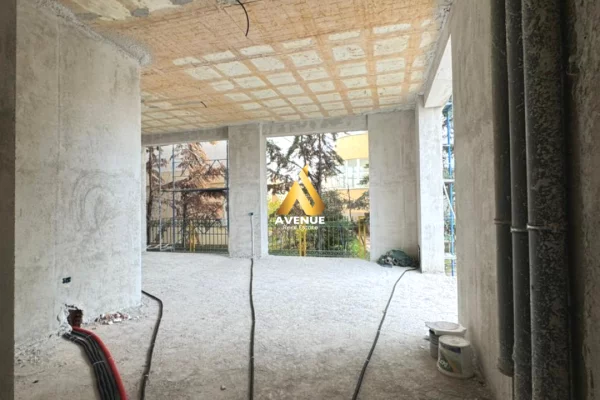 📍 Shitet Ambient Biznesi – Kompleksi Garden Turdiu  