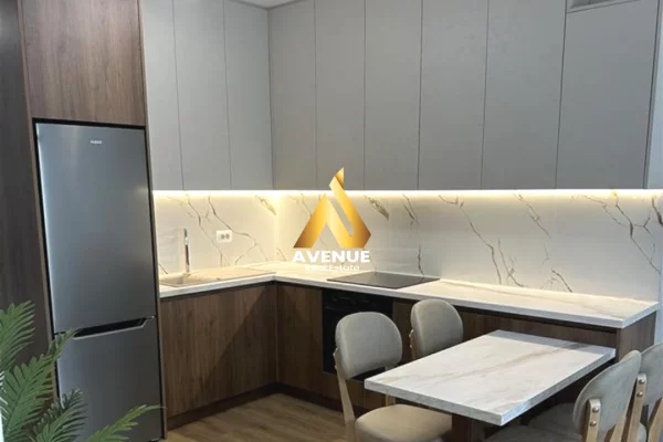 Shtepi me qera Apartament ne Tirane, 2+1, Mobilimi E mobiluar, Pagesa 900  Euro.