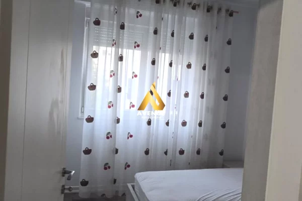 Shtepi me qera Apartament ne Tirane, 2+1, Mobilimi E mobiluar, Pagesa 650  Euro.