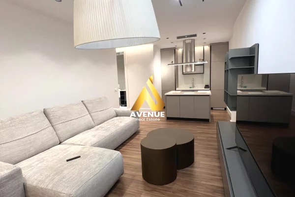 Appartamento in vendita a Tirana 2+1, Arredato