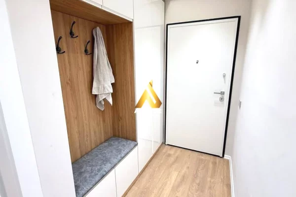 Shtepi me qera Apartament ne Tirane, 2+1, Mobilimi E mobiluar, Pagesa 1,250  Euro.
