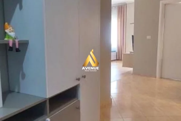 Shtepi me qera Apartament ne Tirane, 1+1, Mobilimi E mobiluar, Pagesa 600  Euro.