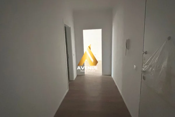 Shtepi ne shitje Apartament ne Tirane, 2+1, Mobilimi Bosh, pa mobiluar, Pagesa 171,700  Euro.