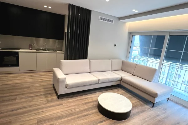 Shtepi me qera Apartament ne Tirane, 2+1, Mobilimi E mobiluar, Pagesa 700  Euro.