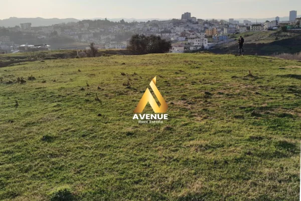 SHITET TOKË NË FARKË  