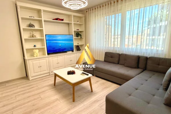 APARTAMENT 1+1 ME QERA – RRUGA E KOSOVARËVE  