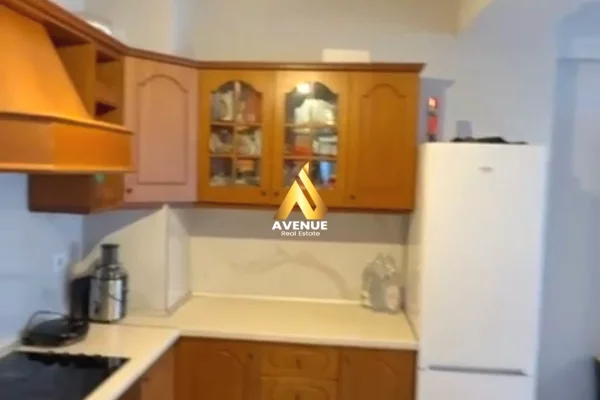 Shtepi me qera Apartament ne Tirane, 2+1, Mobilimi E mobiluar, Pagesa 70,000  Leke.