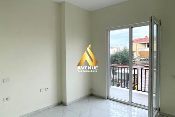 Shtepi me qera Apartament ne Tirane, 1+1, Mobilimi Bosh, pa mobiluar, Pagesa 35,000  Leke.