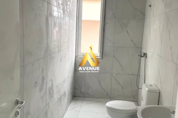 Shtepi me qera Apartament ne Tirane, 1+1, Mobilimi Bosh, pa mobiluar, Pagesa 35,000  Leke.