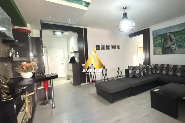 Shtepi ne shitje Apartament ne Tirane, 2+1, Mobilimi E mobiluar, Pagesa 186,000  Euro.