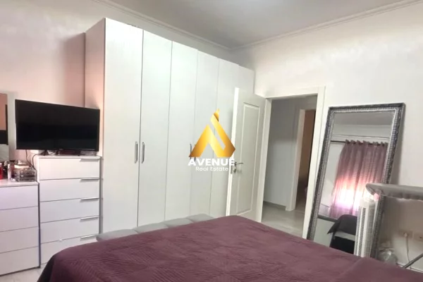 Shtepi ne shitje Apartament ne Tirane, 2+1, Mobilimi E mobiluar, Pagesa 186,000  Euro.