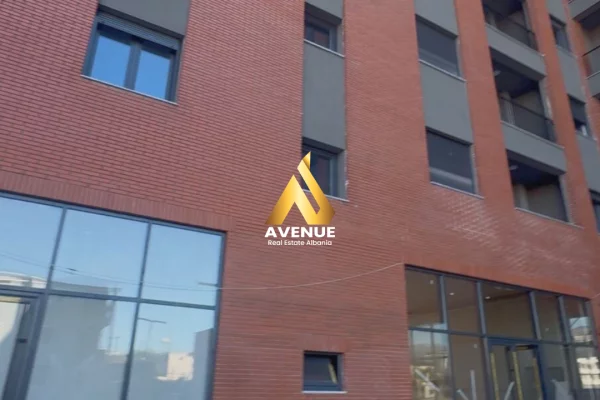 Shtepi ne shitje Apartament ne Tirane, 2+1, Mobilimi Bosh, pa mobiluar, Pagesa 80,500  Euro.