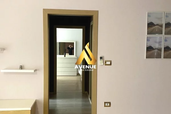 Shtepi me qera Apartament ne Tirane, 2+1, Mobilimi E mobiluar, Pagesa 700  Euro.