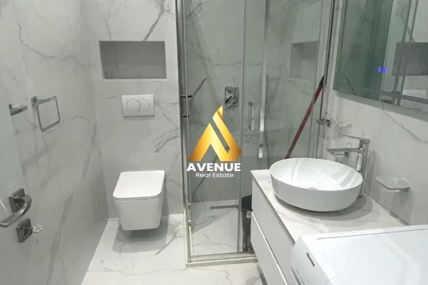 Appartamento in vendita a Tirana 2+1, Arredato