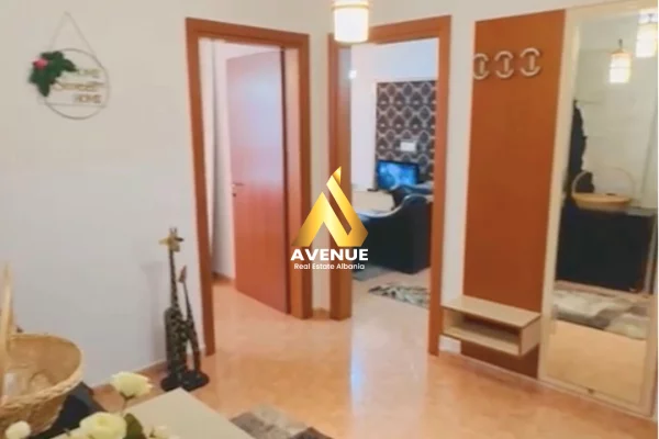 Shtepi me qera Apartament ne Tirane, 2+1, Mobilimi E mobiluar, Pagesa 700  Euro.