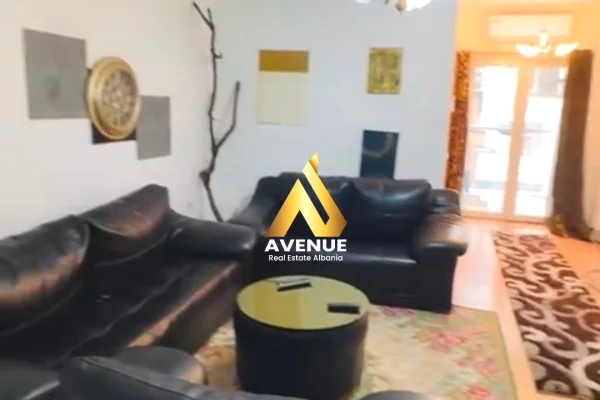 Shtepi me qera 2+1 ne Tirane - 700 Euro