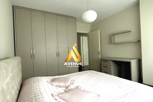 Shtepi me qera Apartament ne Tirane, 2+1, Mobilimi E mobiluar, Pagesa 1,500  Euro.