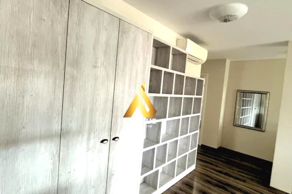 Shtepi me qera 2+1 ne Tirane - 1,500 Euro