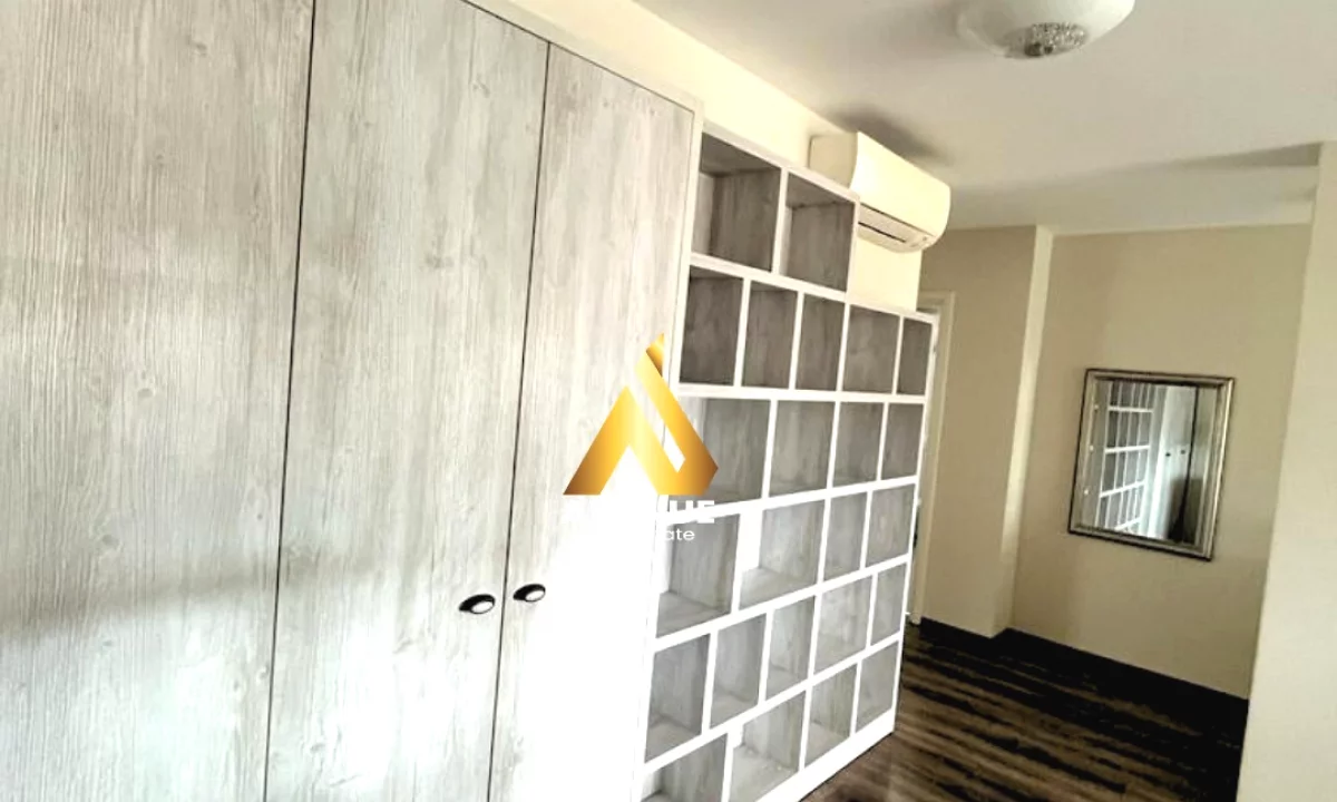 Shtepi me qera Apartament ne Tirane, 2+1, Mobilimi E mobiluar, Pagesa 1,500  Euro.