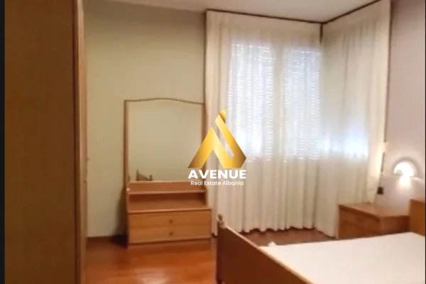 Shtepi me qera Apartament ne Tirane, 3+1, Mobilimi E mobiluar, Pagesa 1,600  Euro.