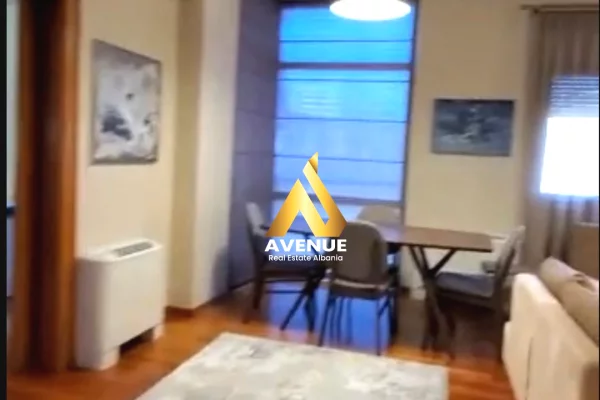 Shtepi me qera Apartament ne Tirane, 3+1, Mobilimi E mobiluar, Pagesa 1,600  Euro.