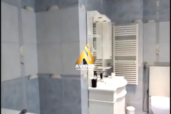 Shtepi me qera Apartament ne Tirane, 3+1, Mobilimi E mobiluar, Pagesa 1,600  Euro.