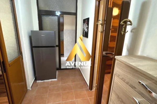 Shtepi me qera Apartament ne Tirane, 1+1, Mobilimi E mobiluar, Pagesa 500  Euro.