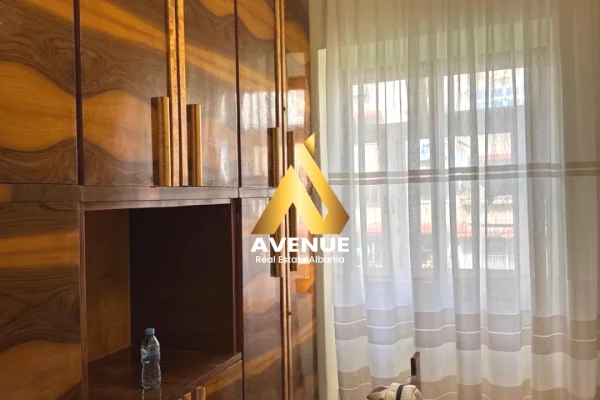 Shtepi me qera Apartament ne Tirane, 1+1, Mobilimi E mobiluar, Pagesa 500  Euro.