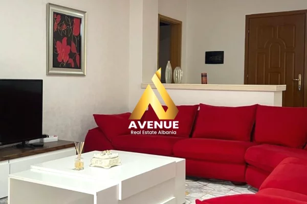 Shtepi me qera Vila Luksoze ne Tirane, 2+1, Mobilimi E mobiluar, Pagesa 65,000  Leke.