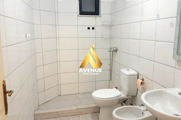 Shtepi me qera Apartament ne Tirane, 2+1, Mobilimi E mobiluar, Pagesa 600  Euro.