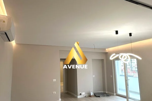 Shtepi me qera Apartament ne Tirane, 3+1, Mobilimi Bosh, pa mobiluar, Pagesa 850  Euro.