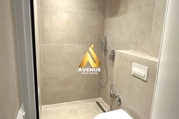 Shtepi me qera Apartament ne Tirane, 3+1, Mobilimi Bosh, pa mobiluar, Pagesa 850  Euro.