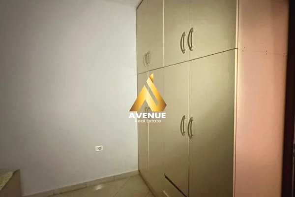 Appartamento in affitto a Tirana 2+1, Arredato