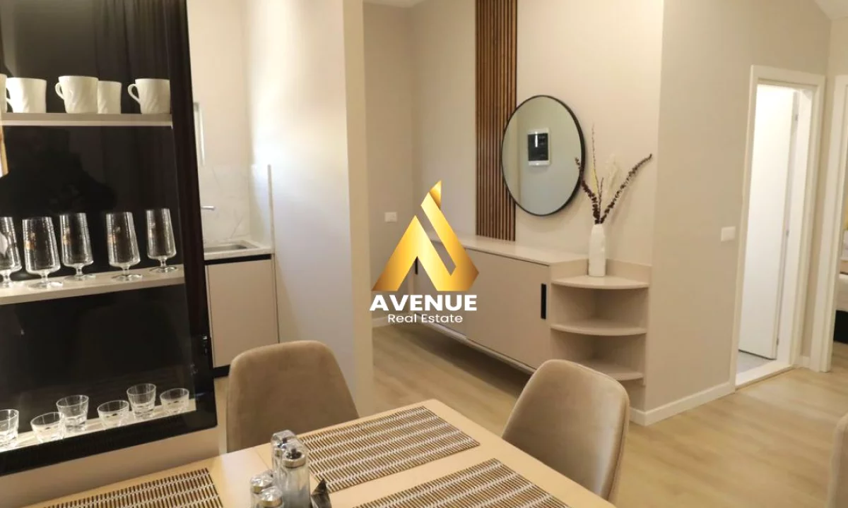 Appartamento in affitto a Tirana 2+1, Arredato