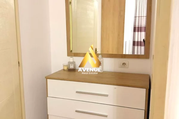 Shtepi me qera Apartament ne Tirane, 2+1, Mobilimi E mobiluar, Pagesa 600  Euro.