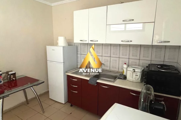 Shtepi me qera Apartament ne Tirane, 2+1, Mobilimi E mobiluar, Pagesa 55,000  Leke.