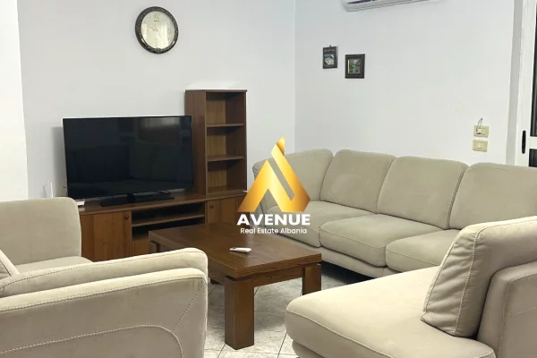 Shtepi me qera Apartament ne Tirane, 3+1, Mobilimi E mobiluar, Pagesa 750  Euro.