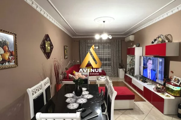 Shtepi ne shitje 2+1 ne Tirane - 175,000 Euro