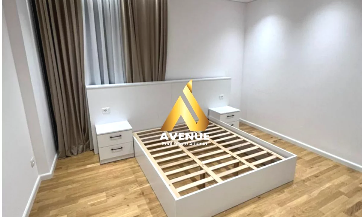 Shtepi me qera Vila Luksoze ne Tirane, 2+1, Mobilimi E mobiluar, Pagesa 3,300  Euro.