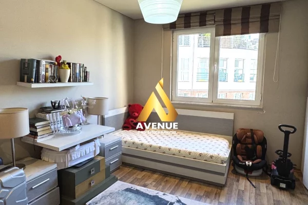Shtepi ne shitje Apartament ne Tirane, 2+1, Mobilimi E mobiluar, Pagesa 370,000  Euro.
