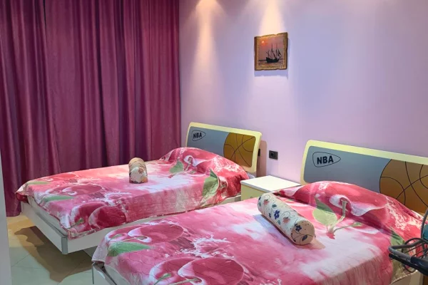 Shtepi me qera Apartament ne Tirane, 2+1, Mobilimi E mobiluar, Pagesa 1,200  Euro.